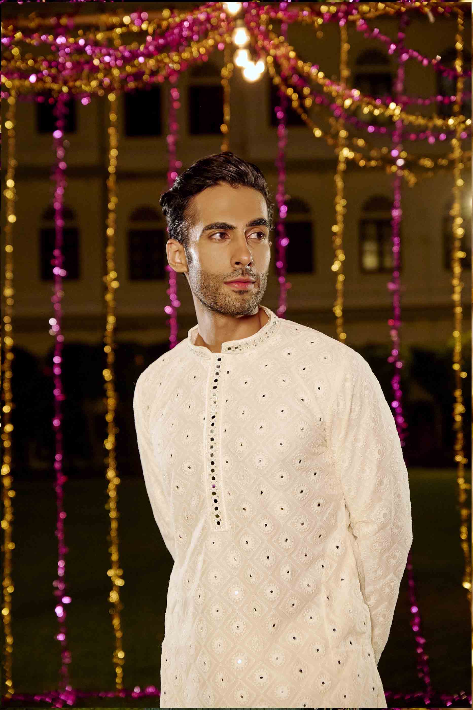 Cream Chikankari kurta with Mirrorwork